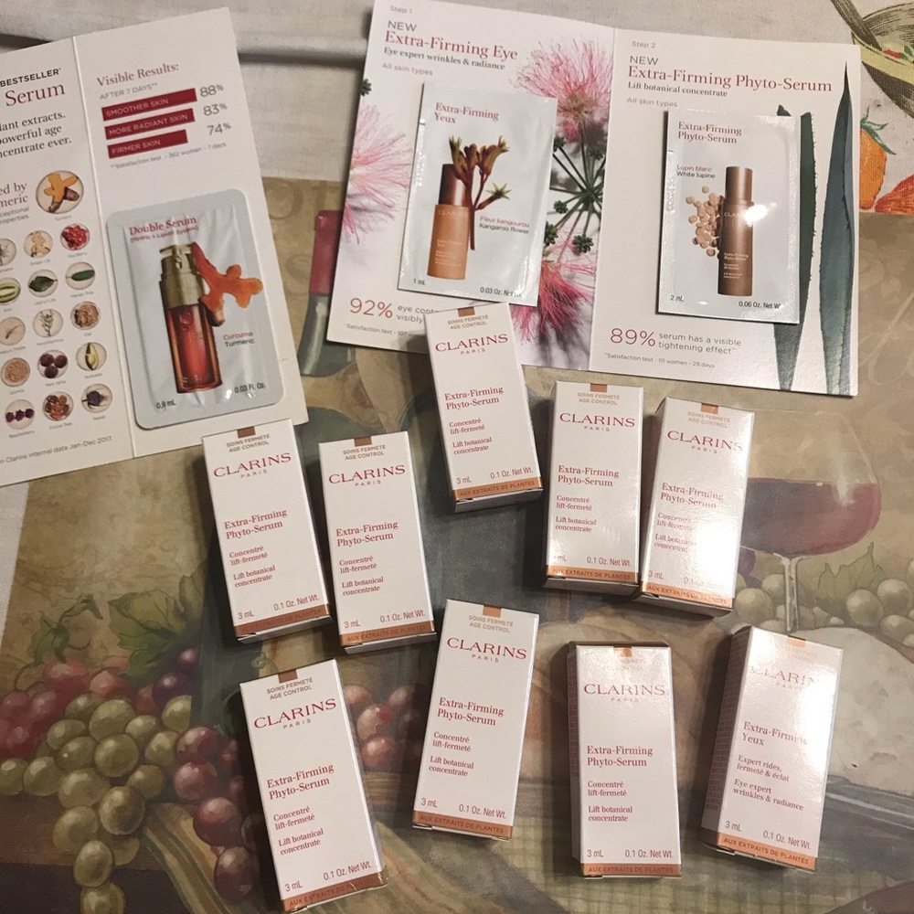 12 Clarins deluxe mini serum and eye expert